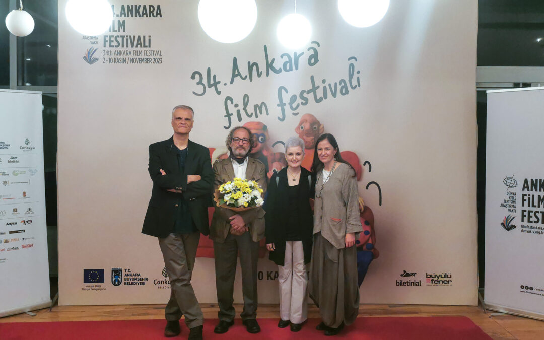 Laf Aramızda Engürü Kahve: Festivaller ve Gösterimler